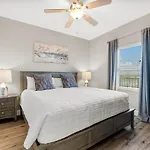 Laketown Wharf #626 By Nautical Properties