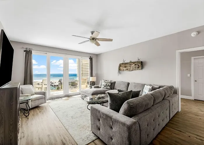 Laketown Wharf #626 By Nautical Properties