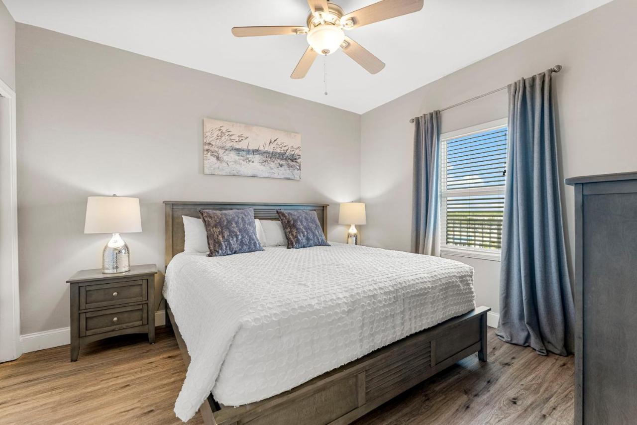 Laketown Wharf #626 By Nautical Holiday home *